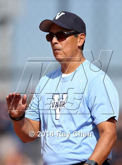 Thumbnail 1 in Valor Christian vs. Frederick (CHSAA 4A Final) photogallery.