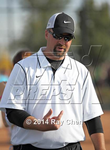Thumbnail 3 in Valor Christian vs. Frederick (CHSAA 4A Final) photogallery.