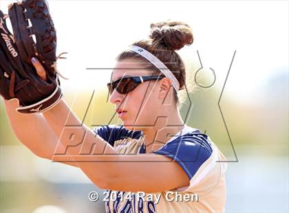 Thumbnail 3 in Valor Christian vs. Frederick (CHSAA 4A Final) photogallery.
