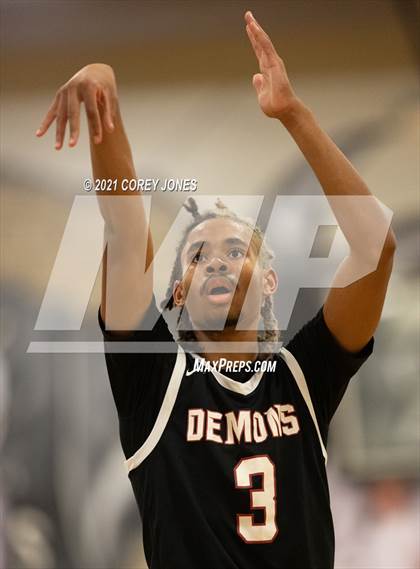 Thumbnail 1 in Warner Robins vs Houston County photogallery.