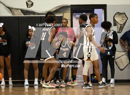 Thumbnail 3 in Warner Robins vs Houston County photogallery.