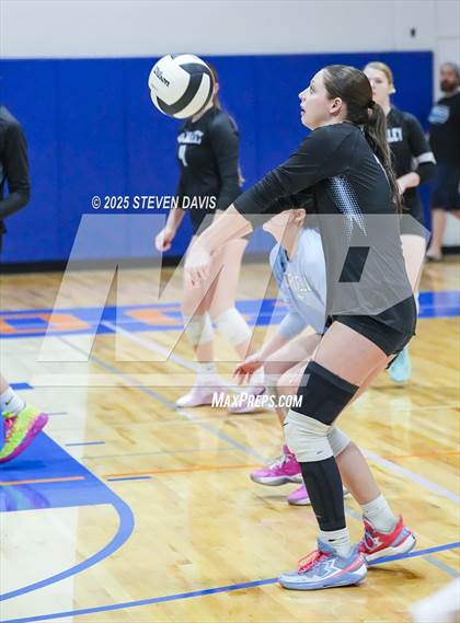 Thumbnail 1 in Deer Valley vs. Xavier College Prep (Westwood TOC) photogallery.