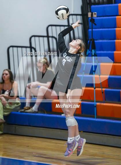 Thumbnail 3 in Deer Valley vs. Xavier College Prep (Westwood TOC) photogallery.