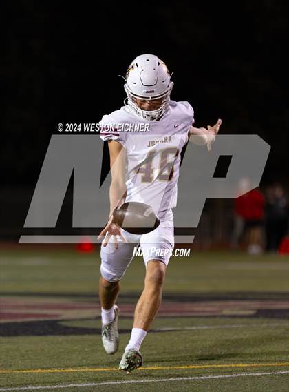 Thumbnail 2 in Mater Dei @ JSerra Catholic photogallery.