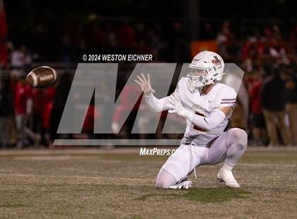 Thumbnail 1 in Mater Dei @ JSerra Catholic photogallery.