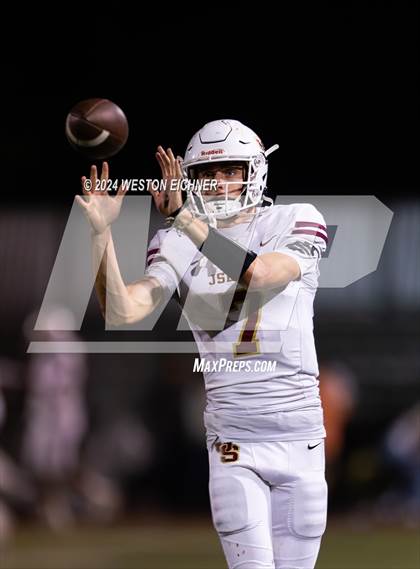 Thumbnail 3 in Mater Dei @ JSerra Catholic photogallery.