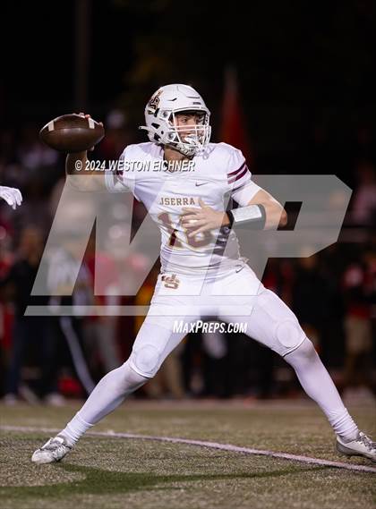Thumbnail 2 in Mater Dei @ JSerra Catholic photogallery.