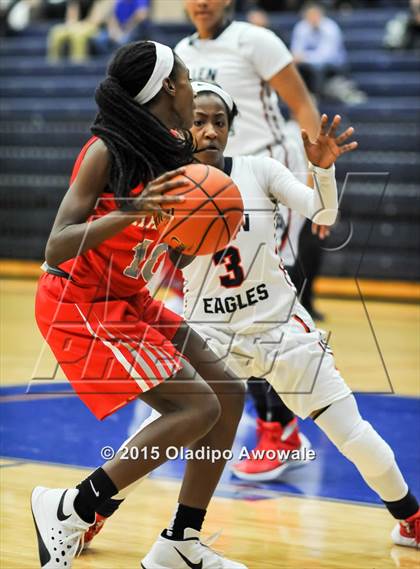 Thumbnail 2 in Marcus @ Allen photogallery.