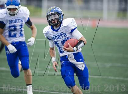 Thumbnail 3 in WFCA D4-7 All-Star Football Game photogallery.