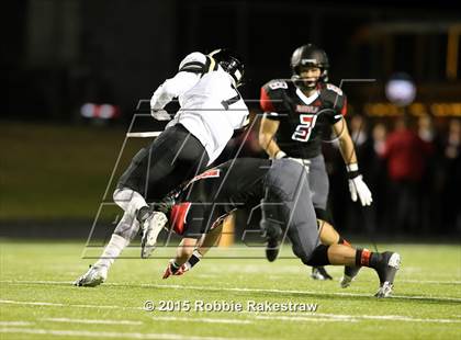 Thumbnail 2 in Pittsburg vs. Argyle (UIL 4A Area Playoff) photogallery.