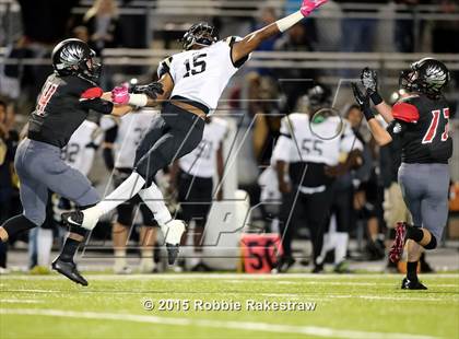 Thumbnail 3 in Pittsburg vs. Argyle (UIL 4A Area Playoff) photogallery.