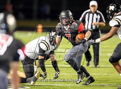 Thumbnail 3 in Pittsburg vs. Argyle (UIL 4A Area Playoff) photogallery.