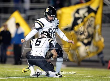 Thumbnail 1 in Pittsburg vs. Argyle (UIL 4A Area Playoff) photogallery.