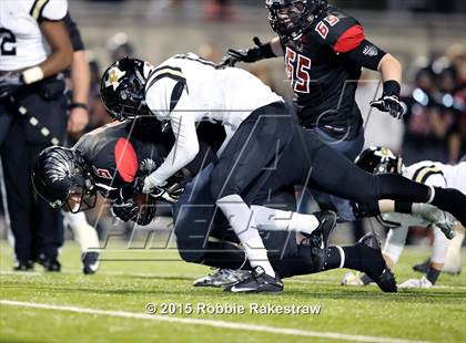 Thumbnail 2 in Pittsburg vs. Argyle (UIL 4A Area Playoff) photogallery.