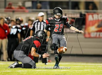 Thumbnail 1 in Pittsburg vs. Argyle (UIL 4A Area Playoff) photogallery.