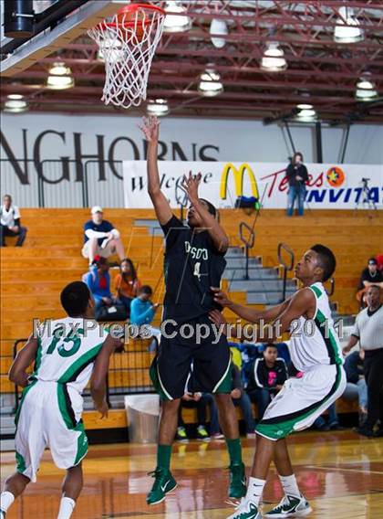 Thumbnail 3 in Spring vs. DeSoto (McDonald's Texas Invitational) photogallery.