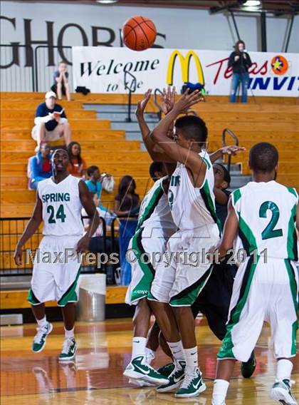 Thumbnail 2 in Spring vs. DeSoto (McDonald's Texas Invitational) photogallery.