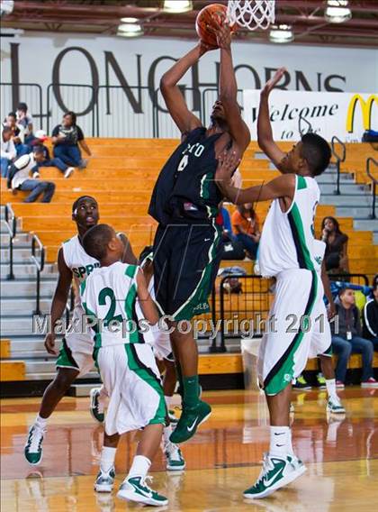 Thumbnail 1 in Spring vs. DeSoto (McDonald's Texas Invitational) photogallery.
