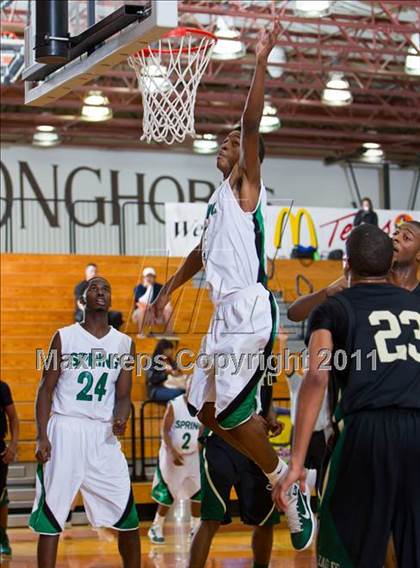Thumbnail 1 in Spring vs. DeSoto (McDonald's Texas Invitational) photogallery.
