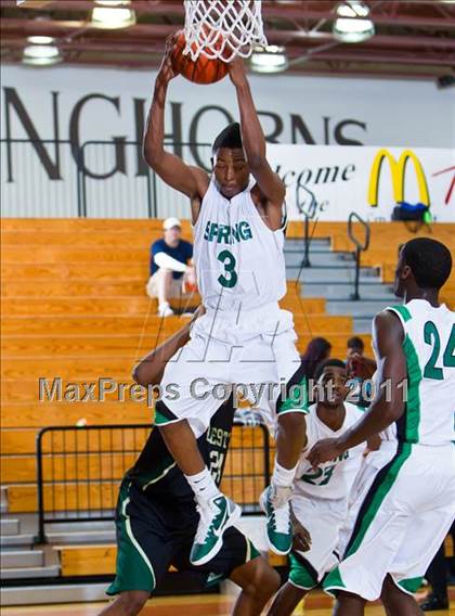 Thumbnail 3 in Spring vs. DeSoto (McDonald's Texas Invitational) photogallery.