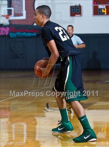 Thumbnail 1 in Spring vs. DeSoto (McDonald's Texas Invitational) photogallery.