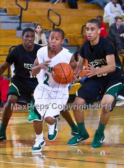 Thumbnail 3 in Spring vs. DeSoto (McDonald's Texas Invitational) photogallery.