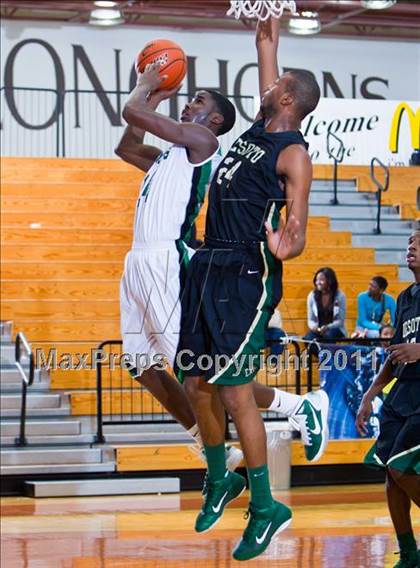 Thumbnail 1 in Spring vs. DeSoto (McDonald's Texas Invitational) photogallery.