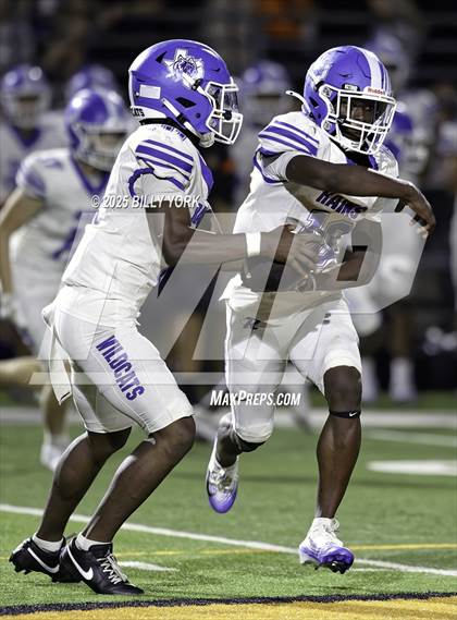 Thumbnail 2 in Grand Saline vs Rains photogallery.