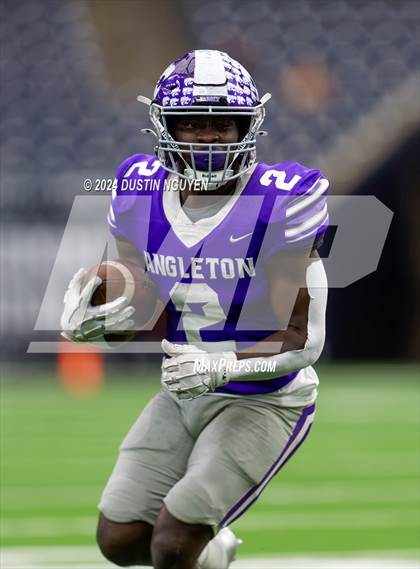 Thumbnail 3 in Angleton vs. La Porte (UIL 5A Division I Football Quarterfinal) photogallery.