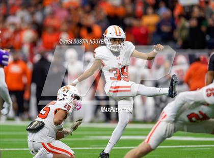 Thumbnail 2 in Angleton vs. La Porte (UIL 5A Division I Football Quarterfinal) photogallery.