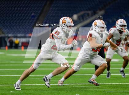 Thumbnail 3 in Angleton vs. La Porte (UIL 5A Division I Football Quarterfinal) photogallery.