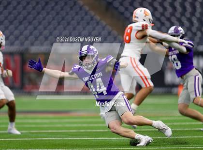 Thumbnail 1 in Angleton vs. La Porte (UIL 5A Division I Football Quarterfinal) photogallery.