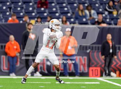 Thumbnail 3 in Angleton vs. La Porte (UIL 5A Division I Football Quarterfinal) photogallery.