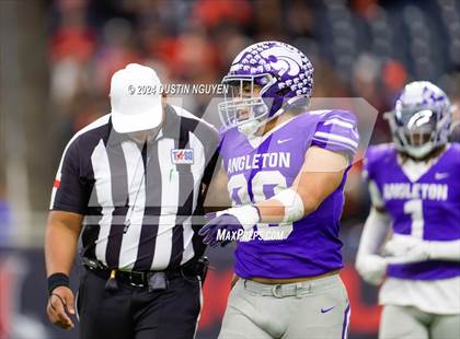 Thumbnail 1 in Angleton vs. La Porte (UIL 5A Division I Football Quarterfinal) photogallery.