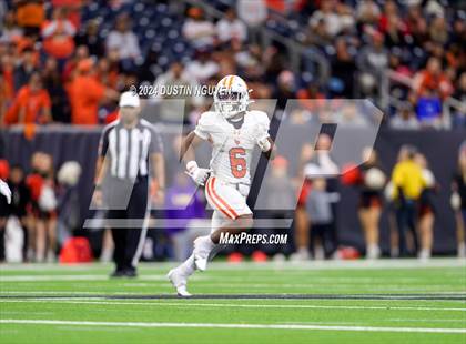 Thumbnail 1 in Angleton vs. La Porte (UIL 5A Division I Football Quarterfinal) photogallery.