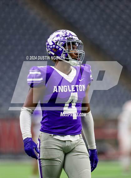 Thumbnail 3 in Angleton vs. La Porte (UIL 5A Division I Football Quarterfinal) photogallery.