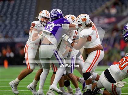Thumbnail 2 in Angleton vs. La Porte (UIL 5A Division I Football Quarterfinal) photogallery.