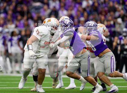 Thumbnail 1 in Angleton vs. La Porte (UIL 5A Division I Football Quarterfinal) photogallery.