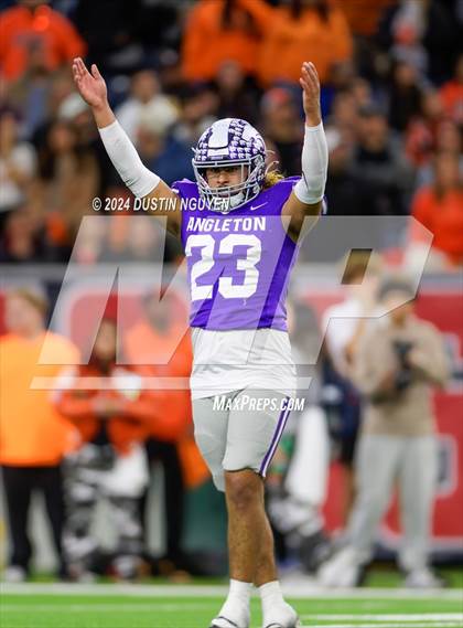 Thumbnail 3 in Angleton vs. La Porte (UIL 5A Division I Football Quarterfinal) photogallery.