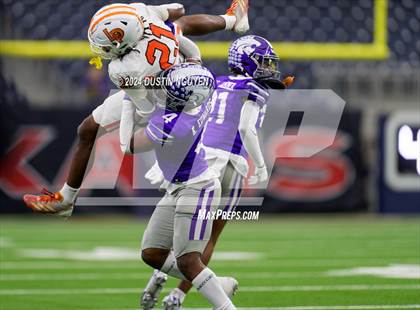 Thumbnail 2 in Angleton vs. La Porte (UIL 5A Division I Football Quarterfinal) photogallery.