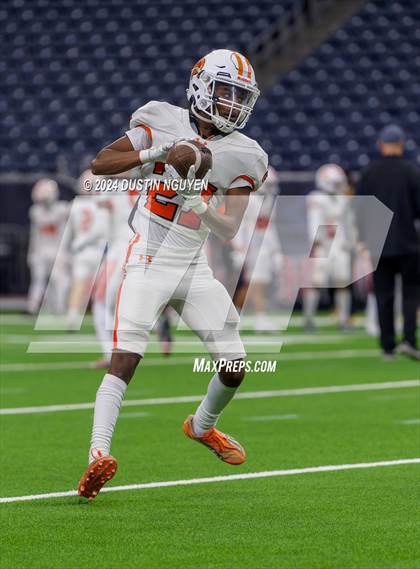 Thumbnail 3 in Angleton vs. La Porte (UIL 5A Division I Football Quarterfinal) photogallery.