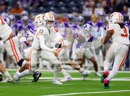Thumbnail 2 in Angleton vs. La Porte (UIL 5A Division I Football Quarterfinal) photogallery.