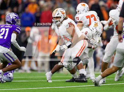 Thumbnail 2 in Angleton vs. La Porte (UIL 5A Division I Football Quarterfinal) photogallery.