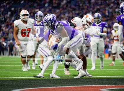Thumbnail 2 in Angleton vs. La Porte (UIL 5A Division I Football Quarterfinal) photogallery.