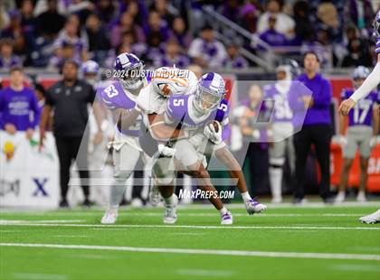 Thumbnail 3 in Angleton vs. La Porte (UIL 5A Division I Football Quarterfinal) photogallery.