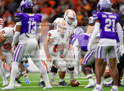 Thumbnail 2 in Angleton vs. La Porte (UIL 5A Division I Football Quarterfinal) photogallery.