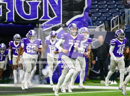 Thumbnail 2 in Angleton vs. La Porte (UIL 5A Division I Football Quarterfinal) photogallery.