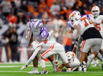 Thumbnail 3 in Angleton vs. La Porte (UIL 5A Division I Football Quarterfinal) photogallery.