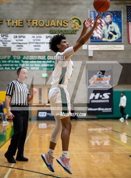 Thumbnail 2 in Ferris @ Auburn (Hardwood Invite 2nd Round) photogallery.