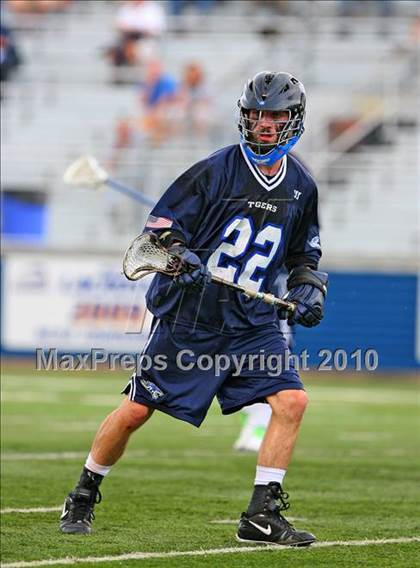 Thumbnail 3 in Putnam Valley vs. Manhasset (NYSPHSAA Class C Semifinal) photogallery.